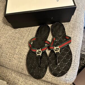 Gucci Black Flip-Flops with Red and Green Accents